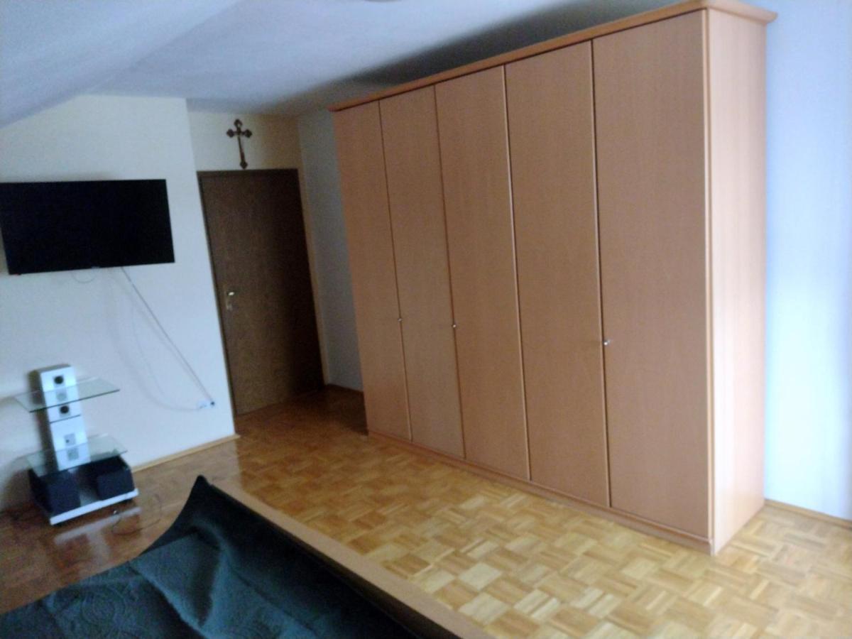 Ferienwohnung Villmar Bagian luar foto